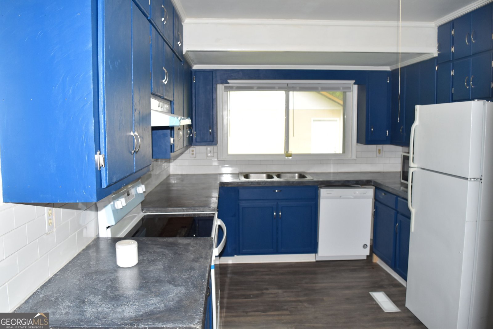 224 Oak Fort Valley - Photo 8