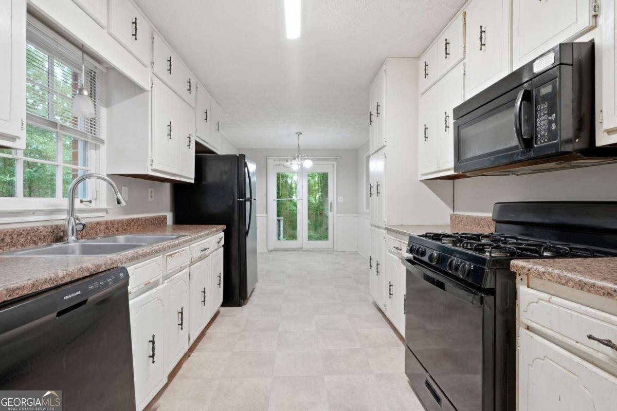 328 Fayette Villa Court Fayetteville - Photo 13
