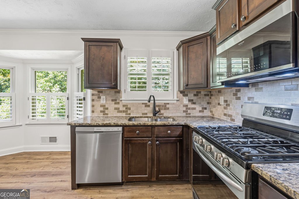9630 Pine Thicket Way Roswell - Photo 11