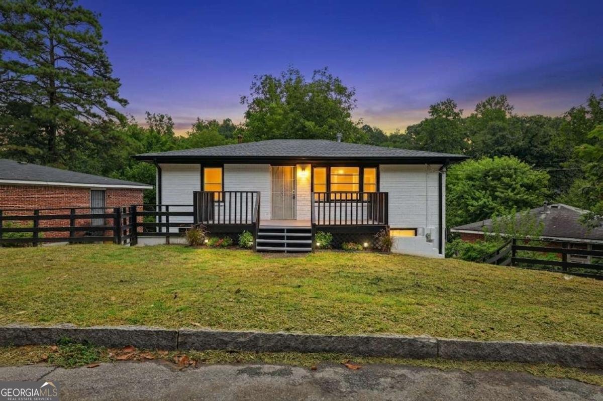 111 Victor Circle Atlanta - main photo
