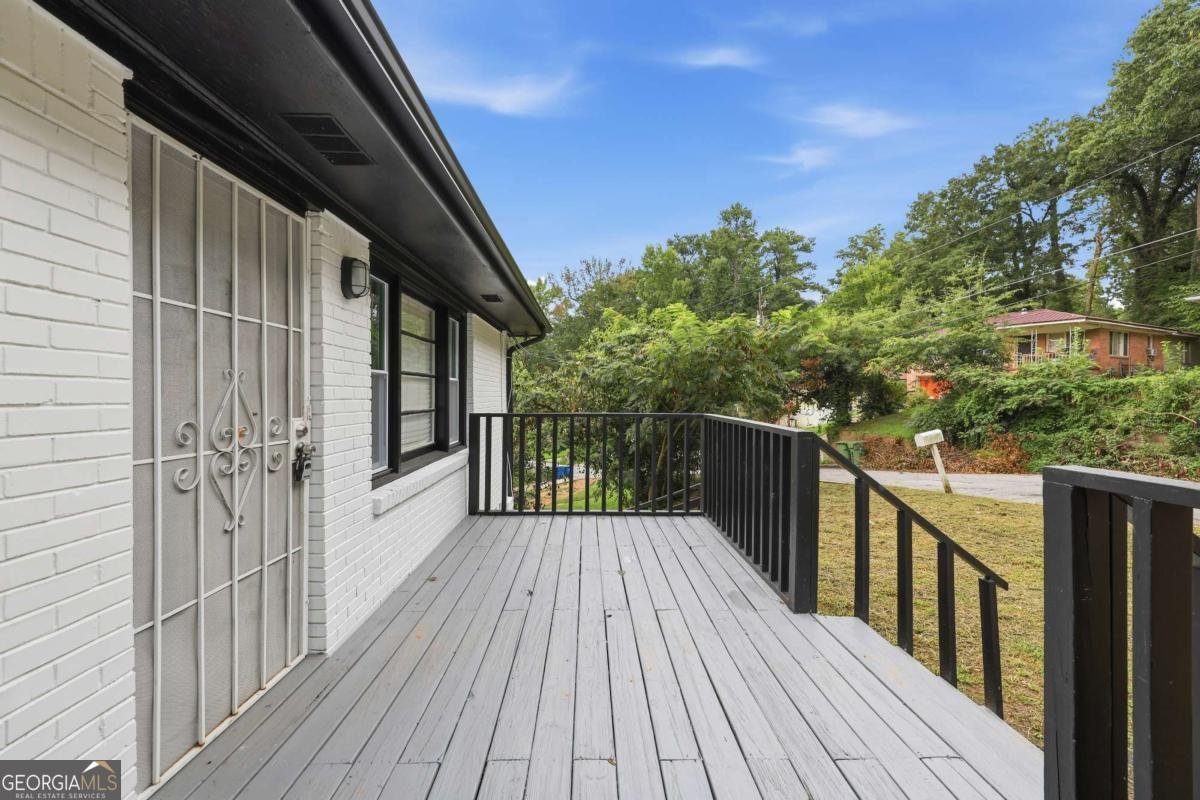 111 Victor Circle Atlanta - Photo 10