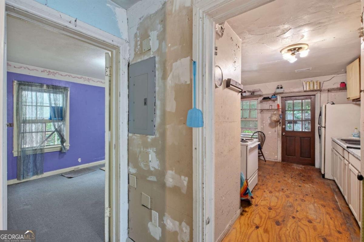 612 Cofield Drive Hapeville - Photo 12