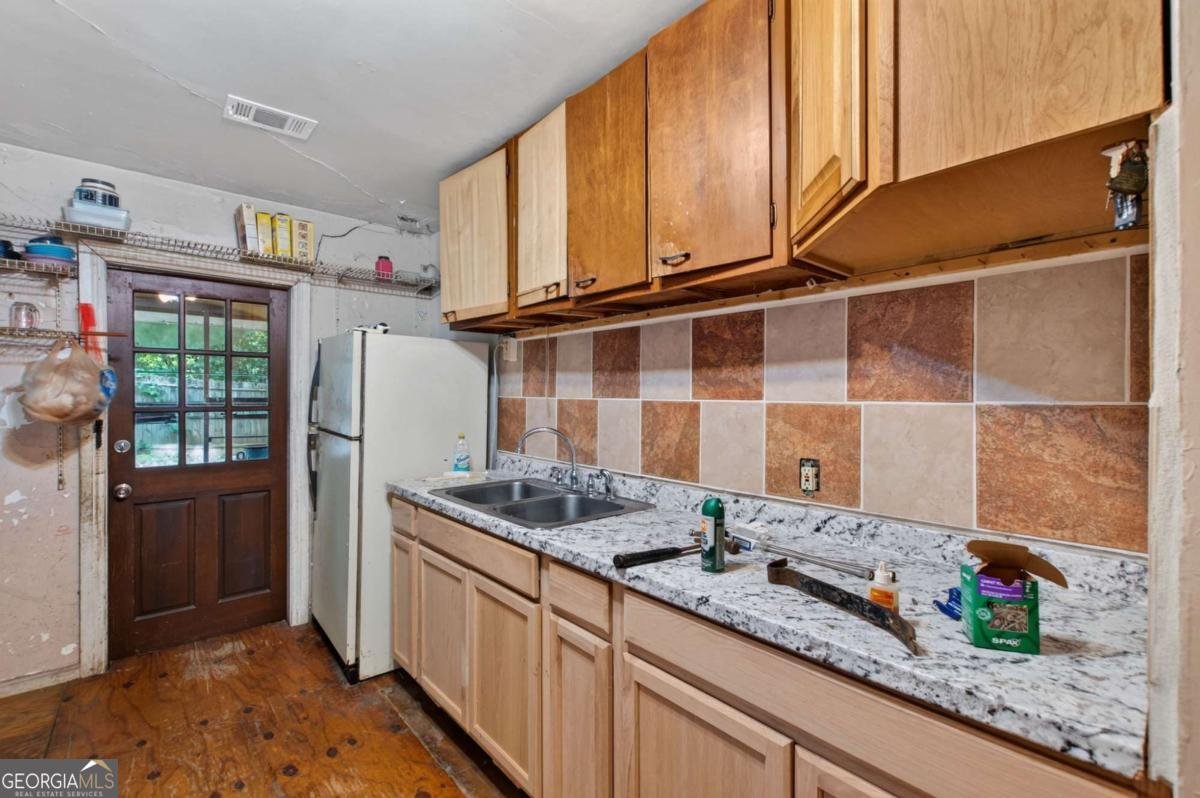 612 Cofield Drive Hapeville - Photo 16
