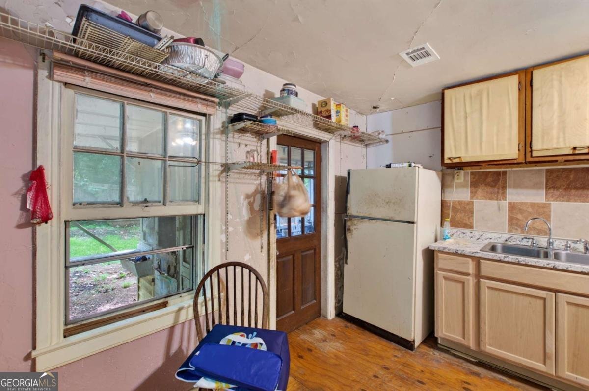 612 Cofield Drive Hapeville - Photo 19
