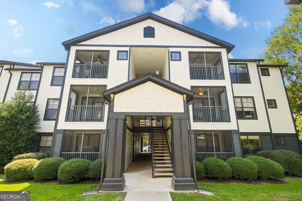 211 Avenue Athens - main photo