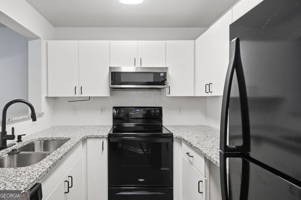 211 Avenue Athens - Photo 8
