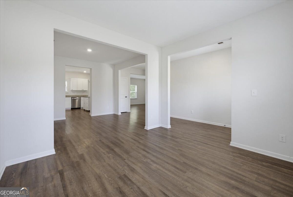446 Samara Court Fairburn - Photo 8