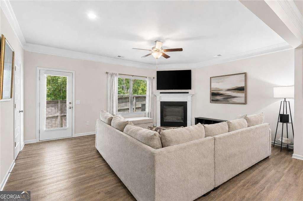 364 Crider Court Woodstock - Photo 10