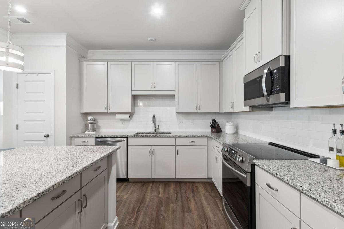 364 Crider Court Woodstock - Photo 14