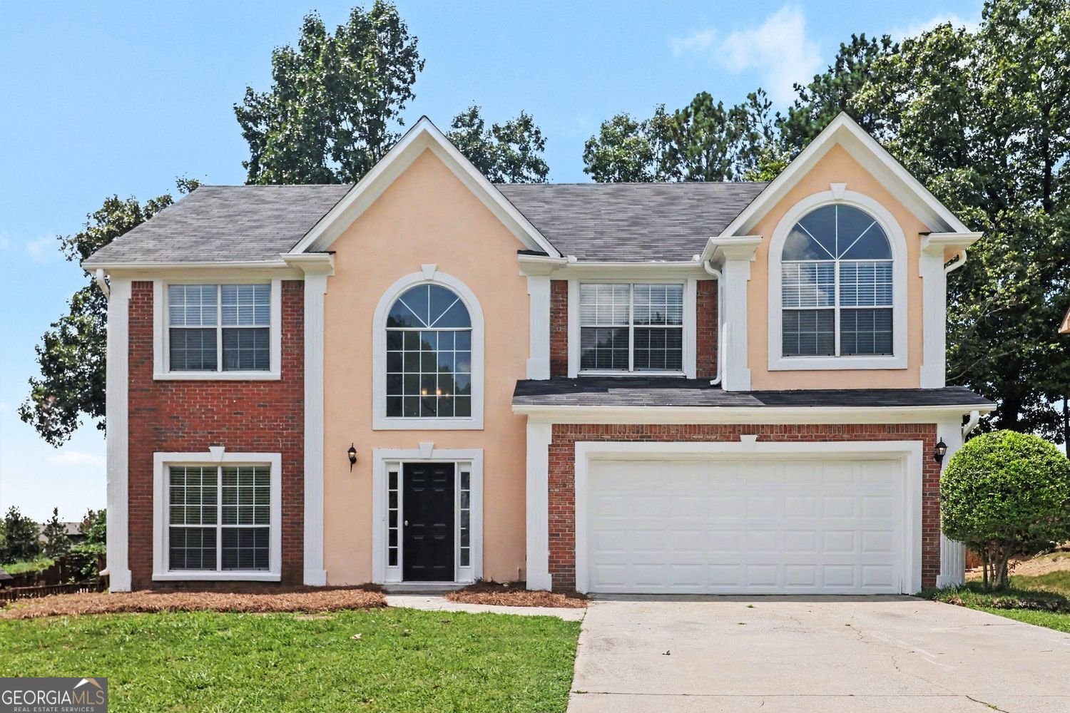 305 Saddle Bridge Drive Alpharetta - main photo