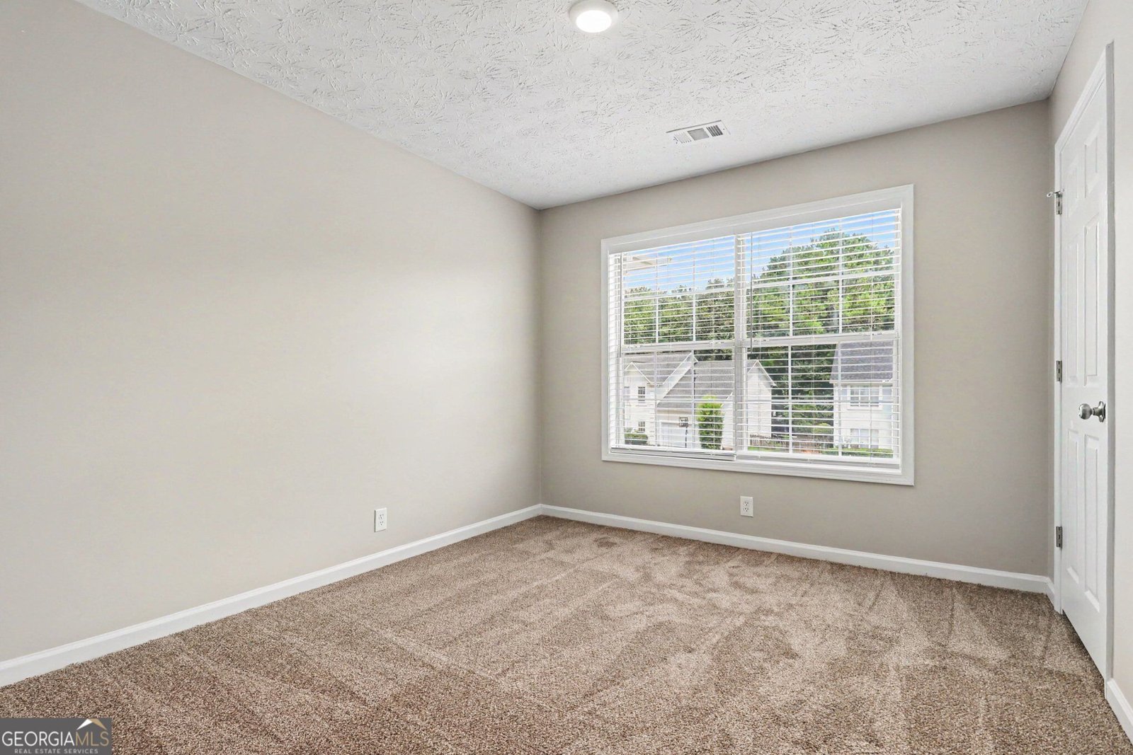 305 Saddle Bridge Drive Alpharetta - Photo 14