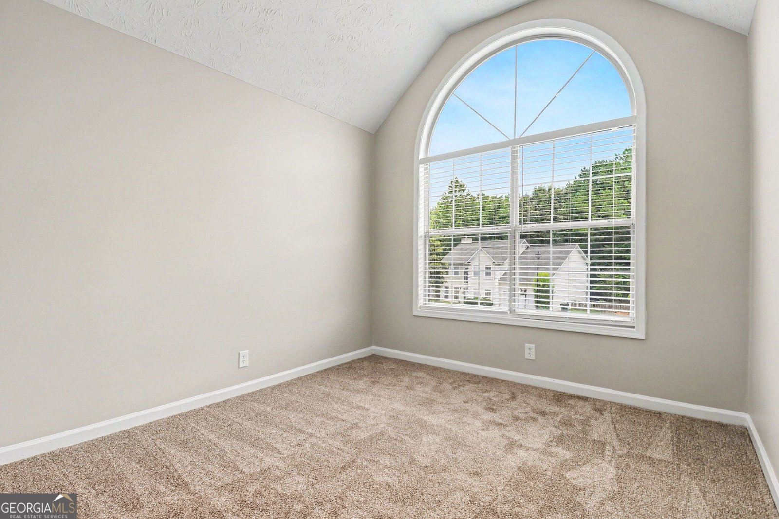 305 Saddle Bridge Drive Alpharetta - Photo 16