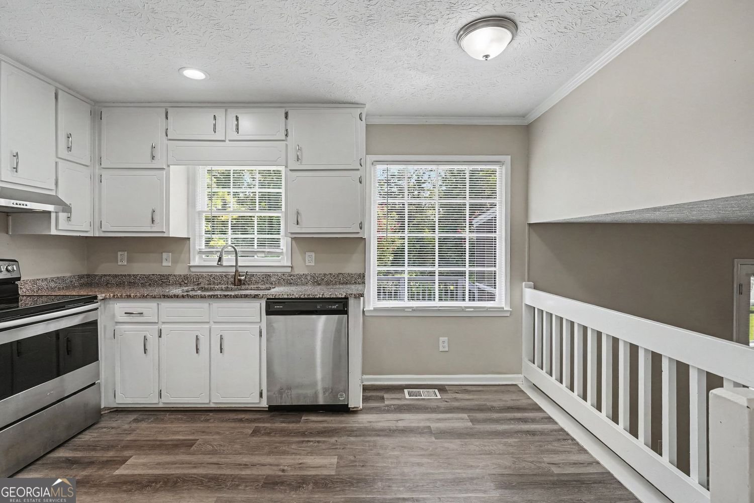 125 Beacon Drive Fayetteville - Photo 6