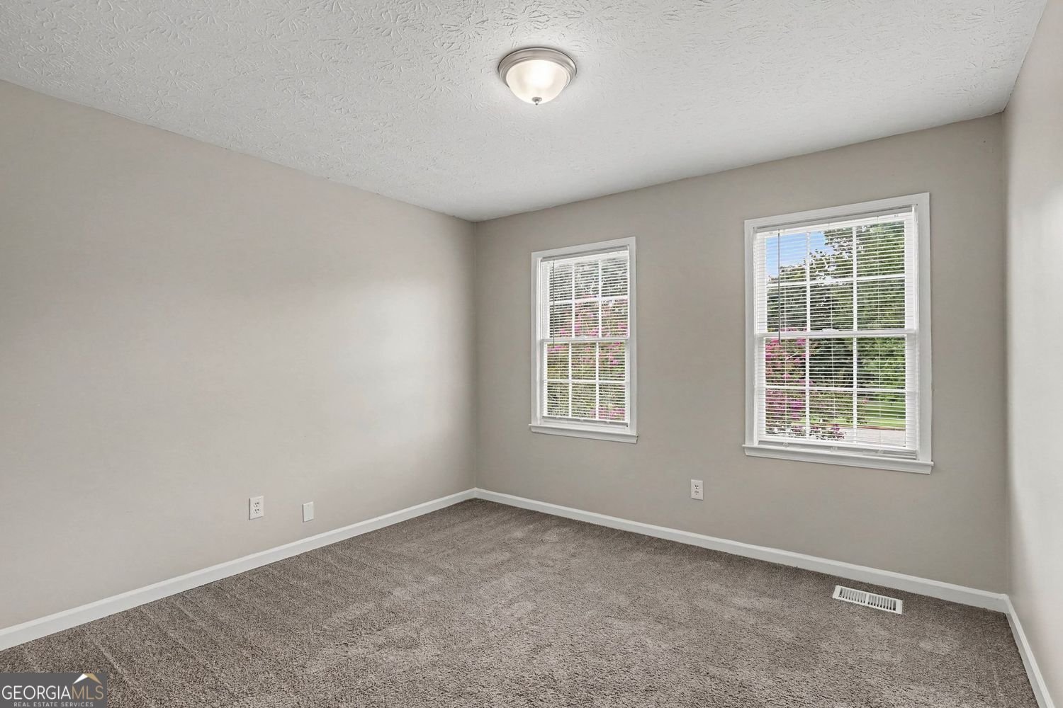 125 Beacon Drive Fayetteville - Photo 9