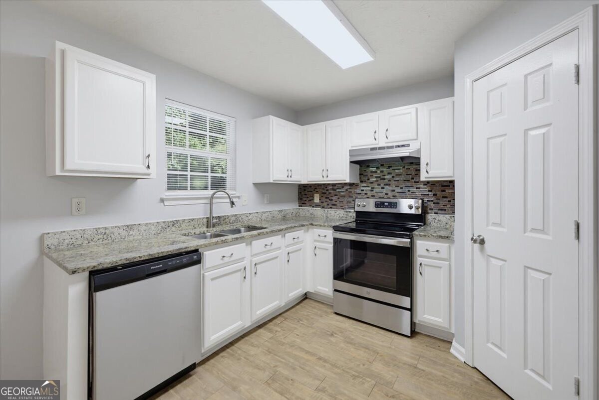 137 Spring Walk Way Lawrenceville - Photo 9