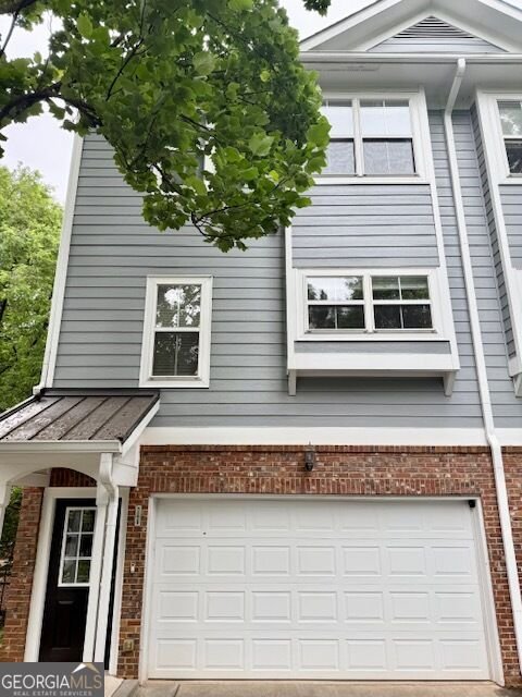 246 Carlyle Park Drive Atlanta - main photo