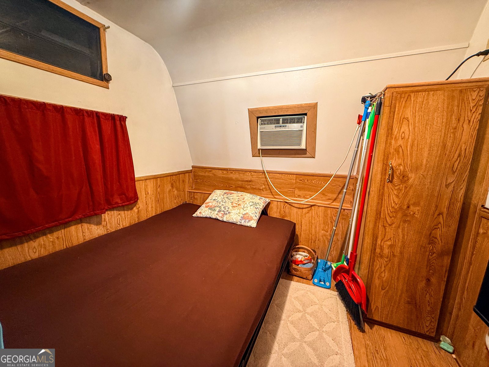 91 Yogi Bear Boulevard Cleveland - Photo 13