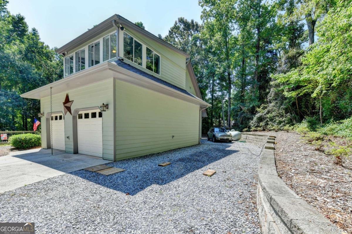 6173 Pine Circle Flowery Branch - Photo 11
