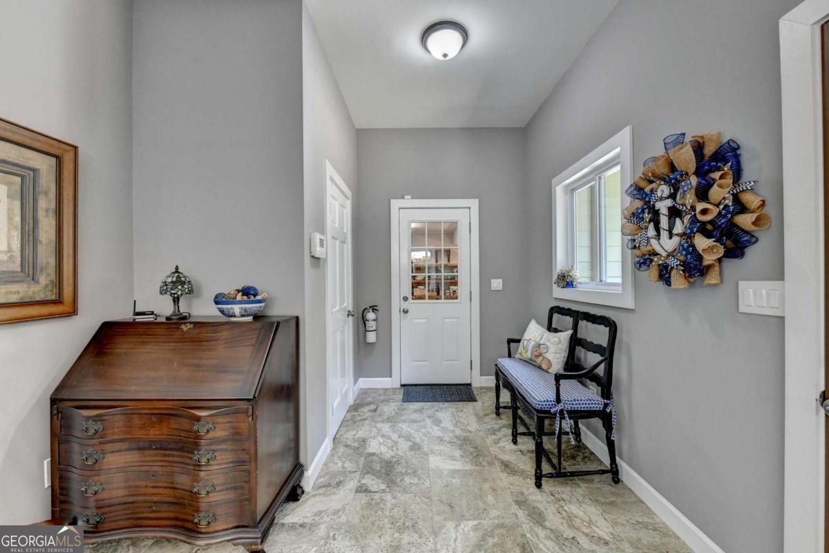 6173 Pine Circle Flowery Branch - Photo 16