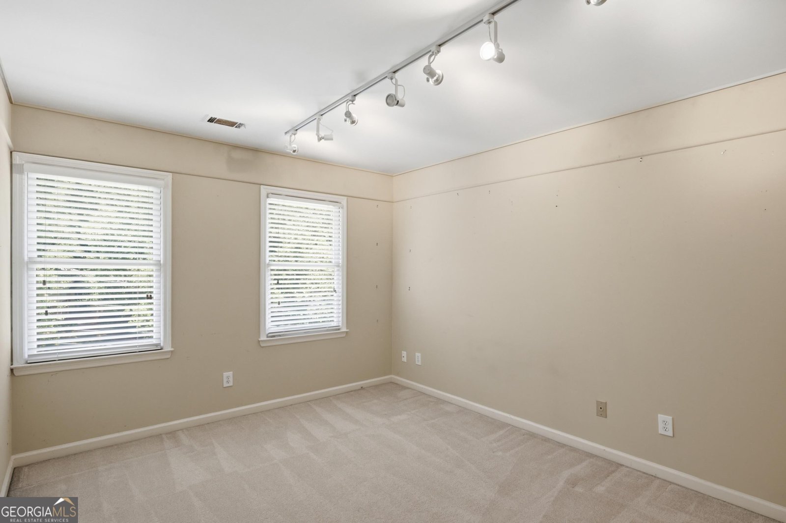1365 Holly Bank Circle Atlanta - Photo 31