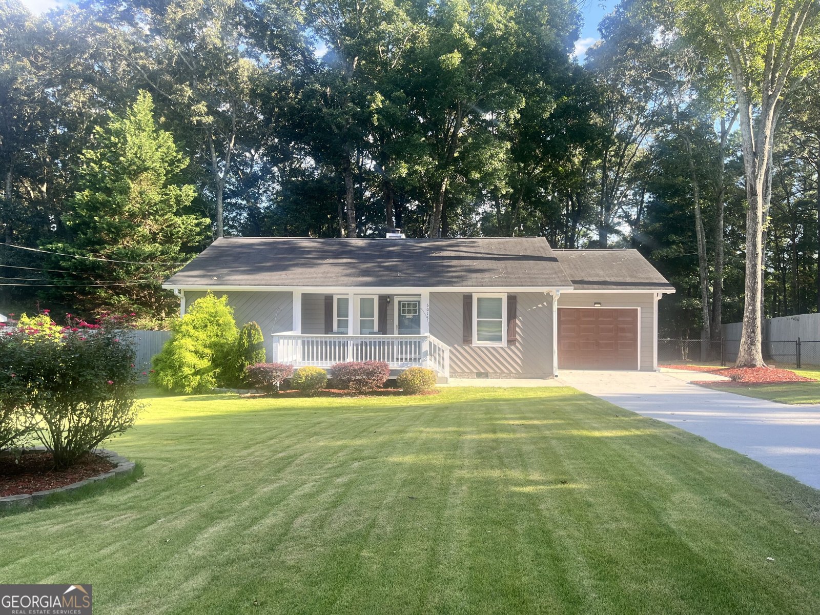 6015 Sumter Drive Douglasville - main photo
