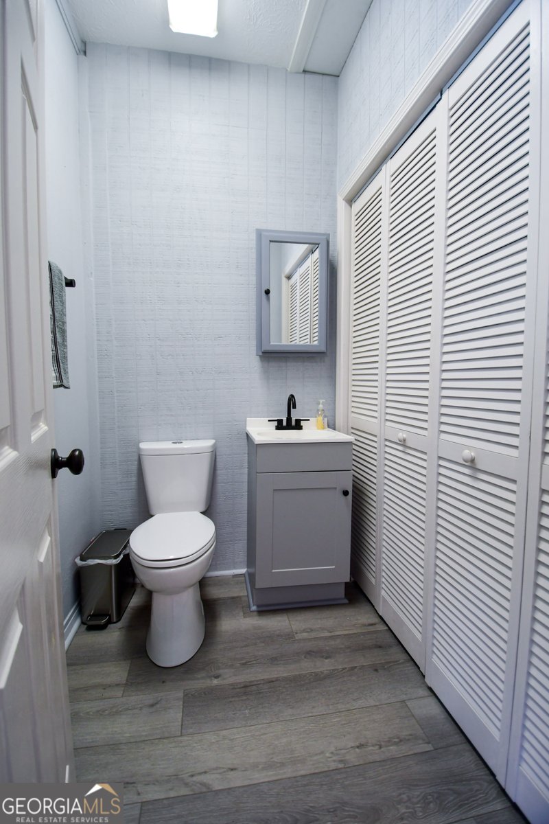 320 Sherwood Road Fayetteville - Photo 11