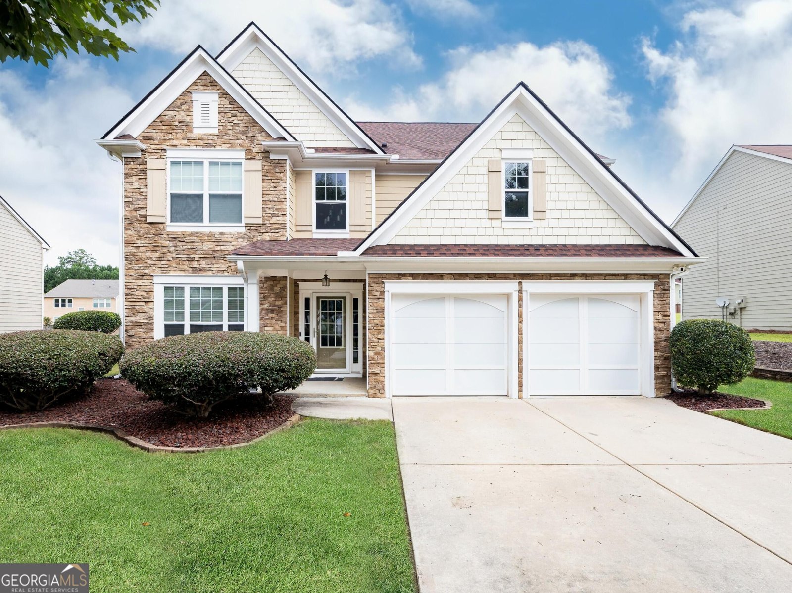 5689 Sunlily Drive South Fulton - main photo