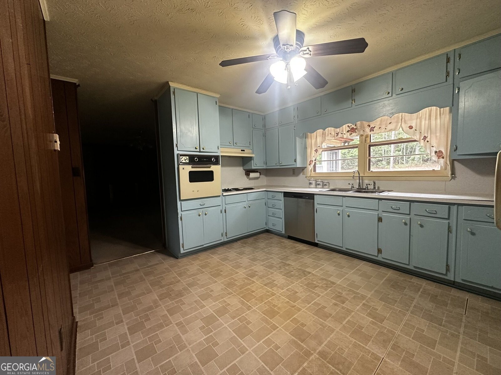 12276 Flat Shoals Road Covington - Photo 9