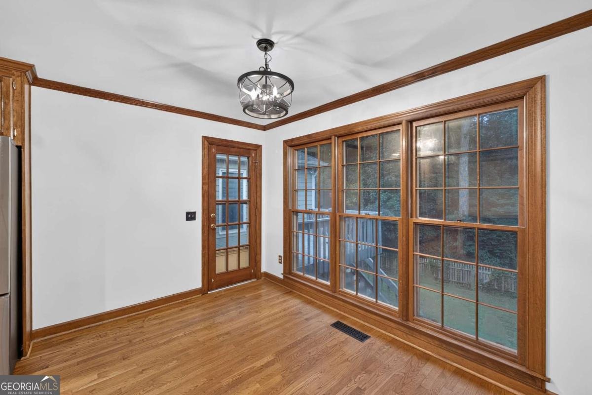 1105 Secret Cove Drive Sugar Hill - Photo 24
