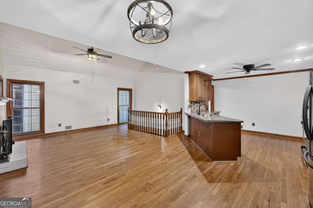 1105 Secret Cove Drive Sugar Hill - Photo 27