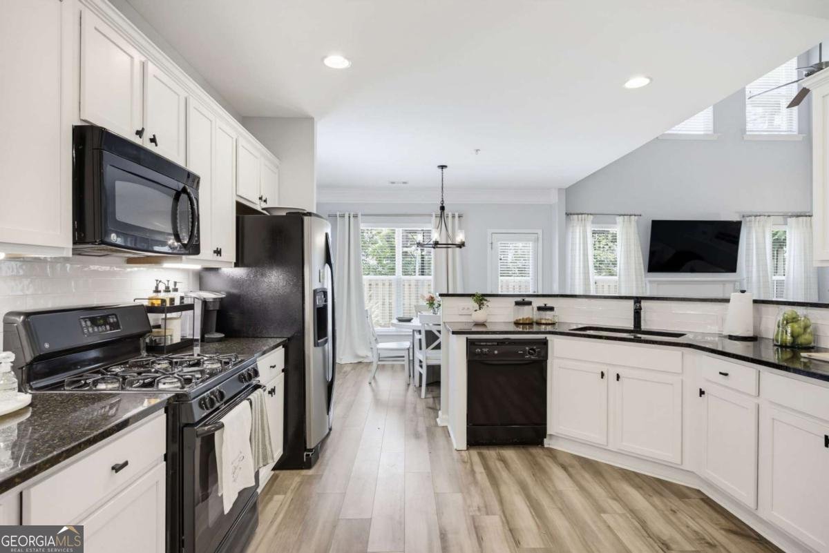 403 Mountain View Lane Woodstock - Photo 14