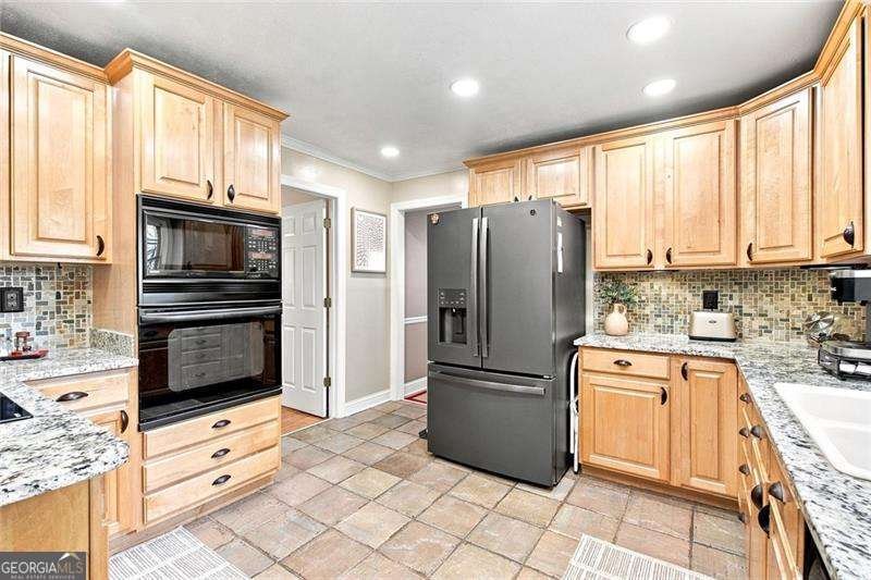 2779 Bob Cox Road Marietta - Photo 13