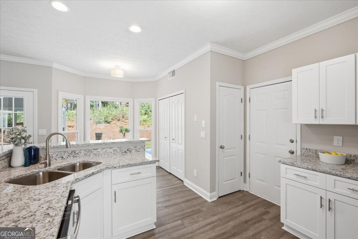 1893 Fairpointe Trace Stone Mountain - Photo 13