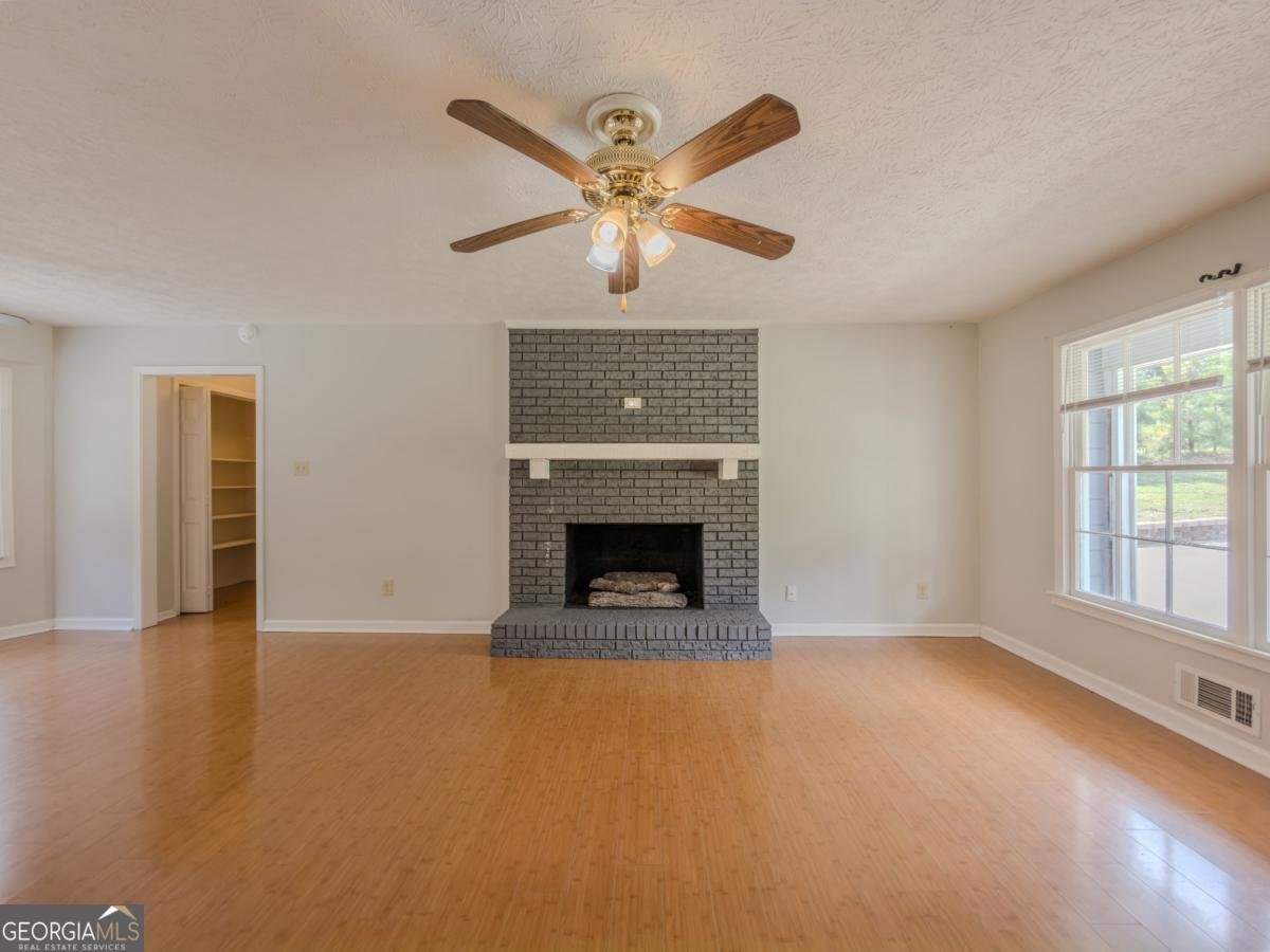 2050 Abington Lane Snellville - Photo 9