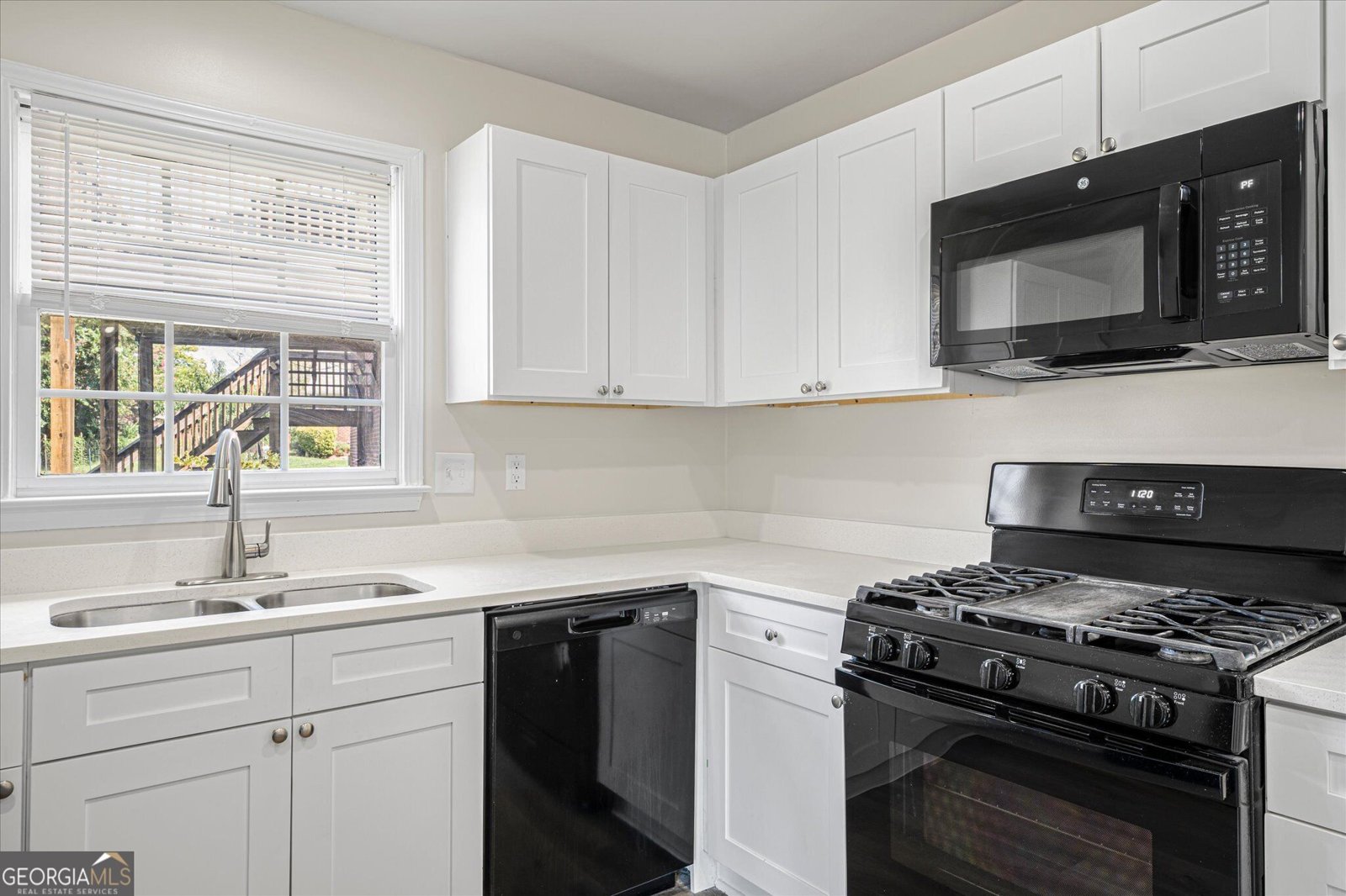 784 Southland Way Stone Mountain - Photo 14