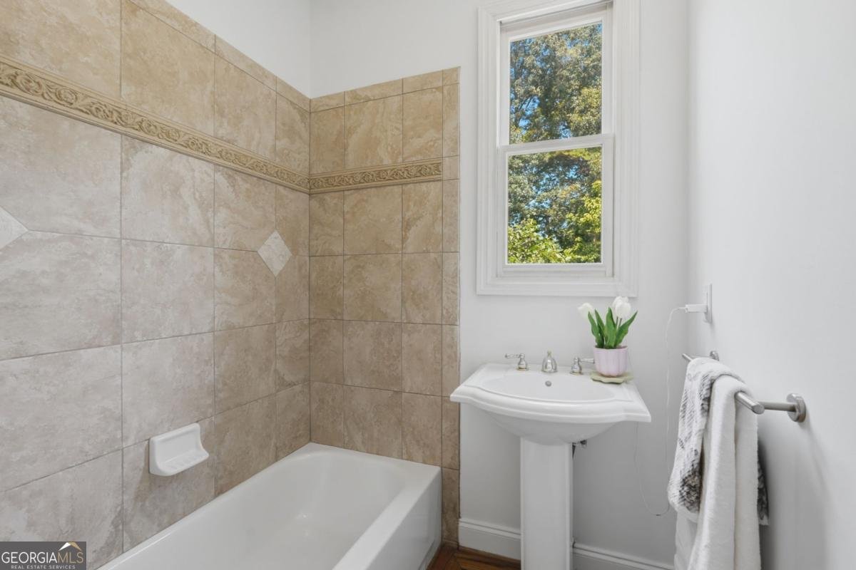 1340 Eryn Circle Suwanee - Photo 24