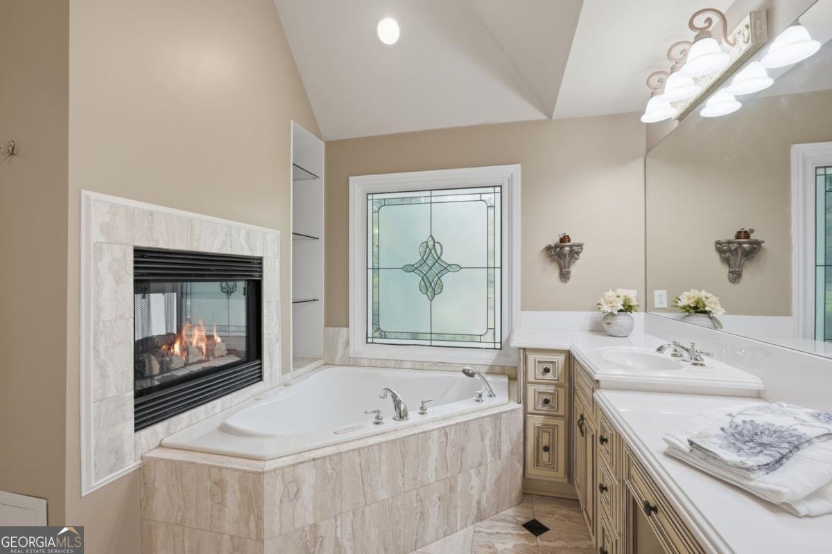 1340 Eryn Circle Suwanee - Photo 35