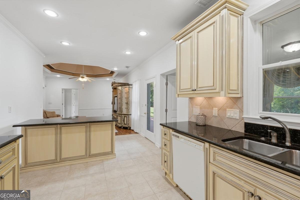 1340 Eryn Circle Suwanee - Photo 52