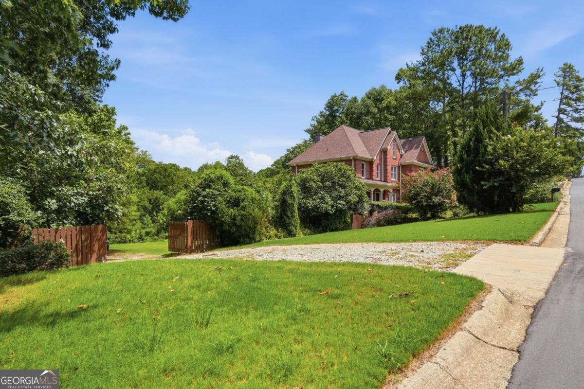 1340 Eryn Circle Suwanee - Photo 6