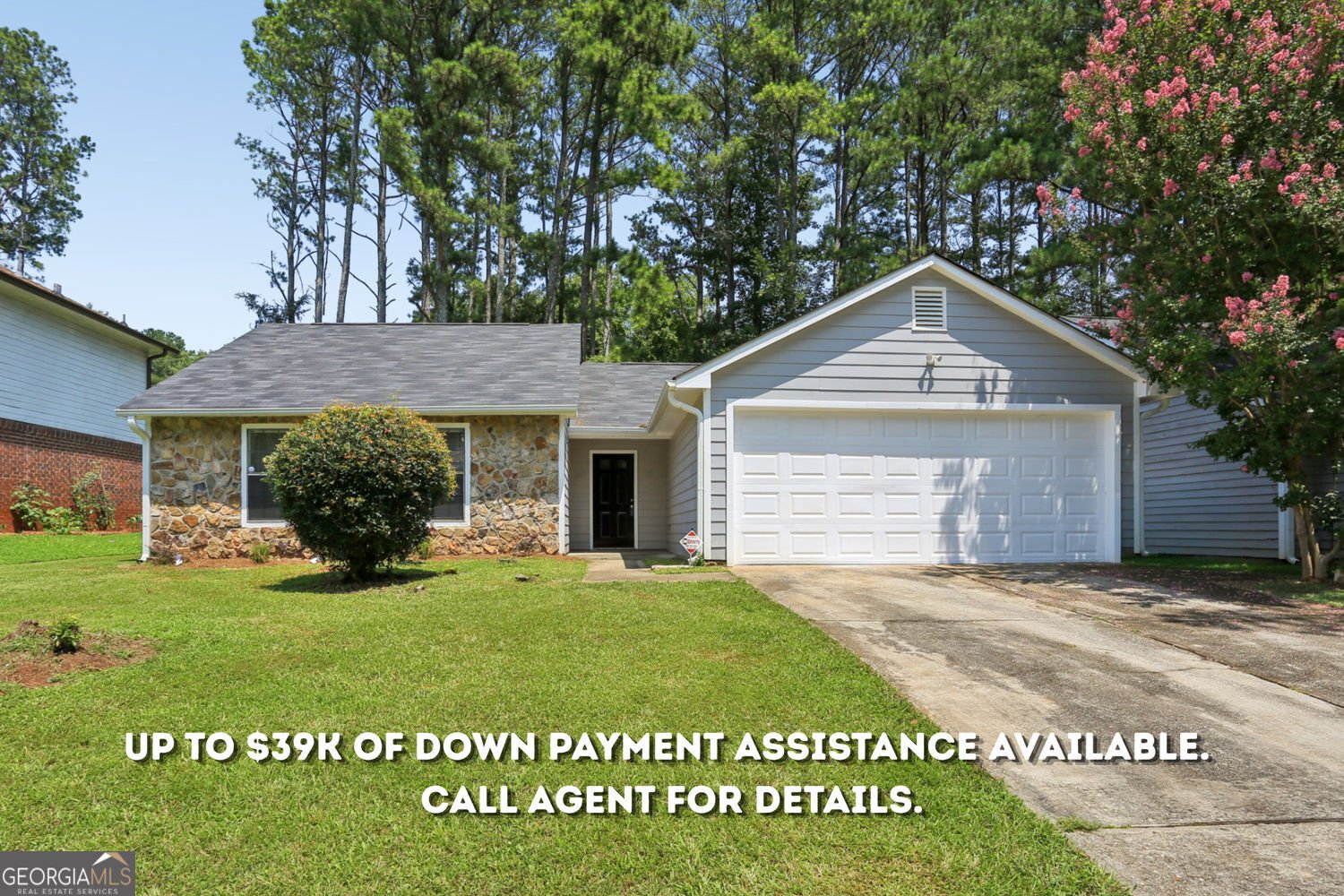 819 Arbor Hill Drive Stone Mountain - main photo