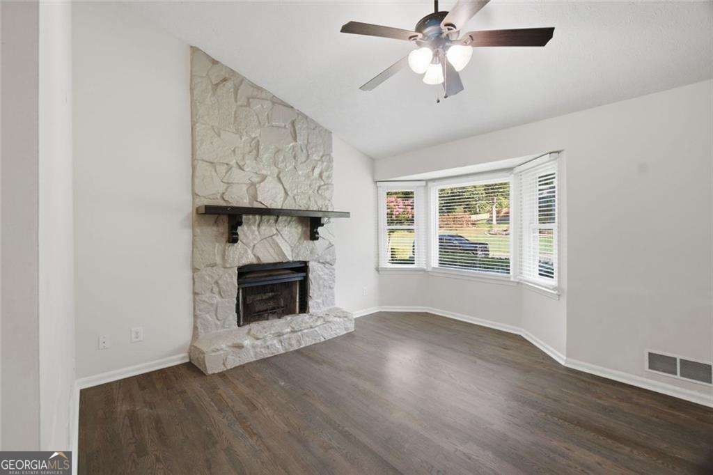 1380 Ashbrook Drive Lawrenceville - Photo 6