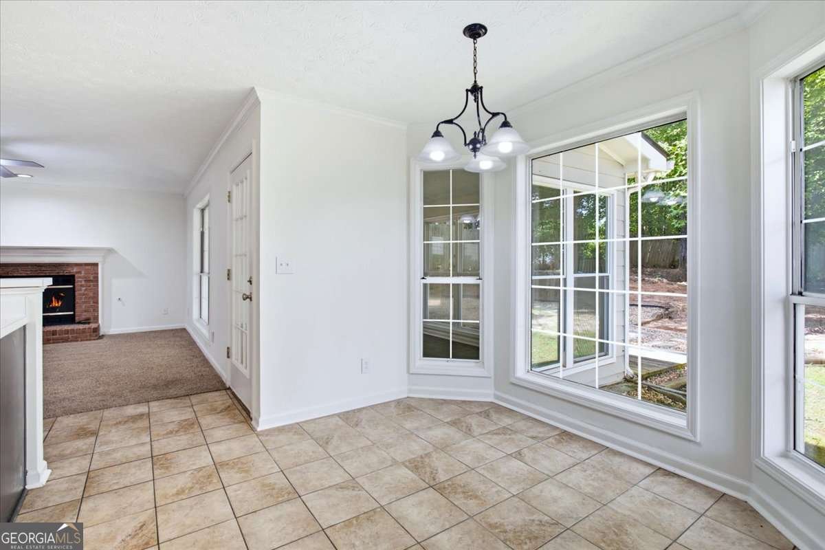 640 Suwanee Lakes Circle Suwanee - Photo 12