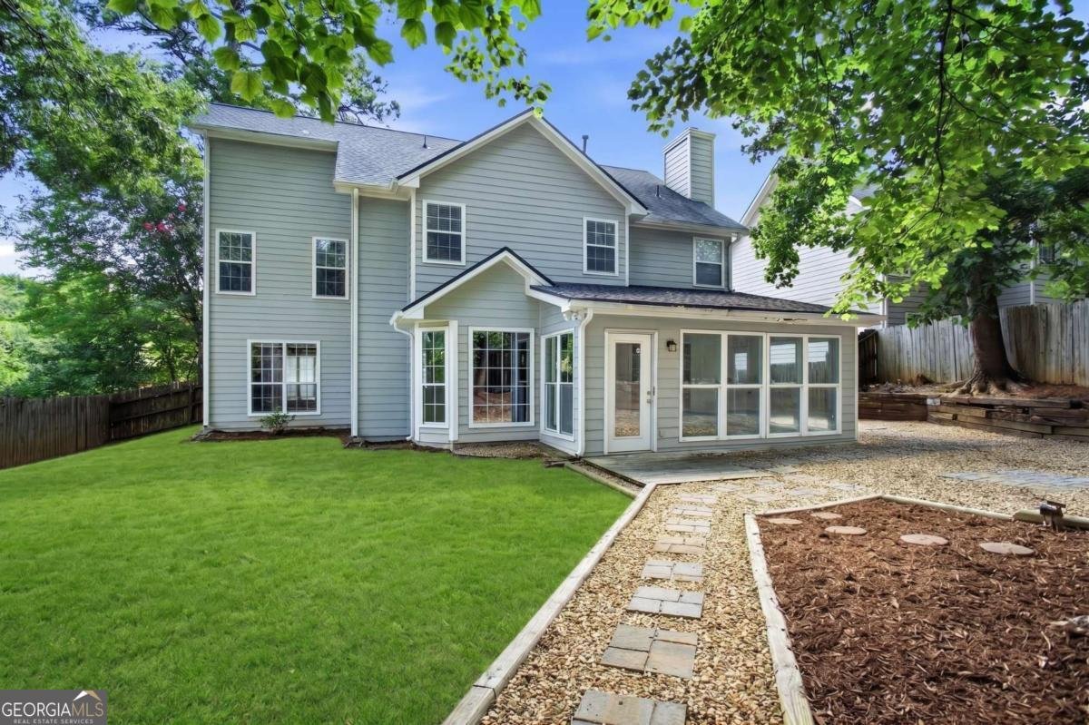 640 Suwanee Lakes Circle Suwanee - Photo 27