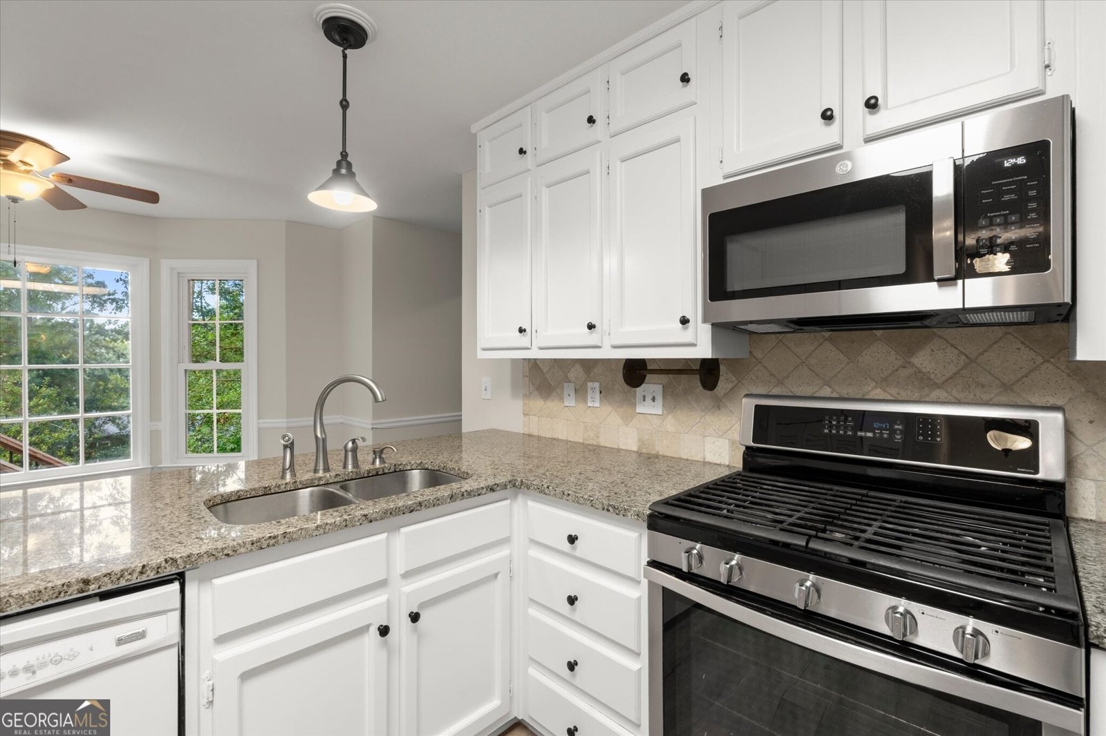 9126 Branch Valley Way Roswell - Photo 9