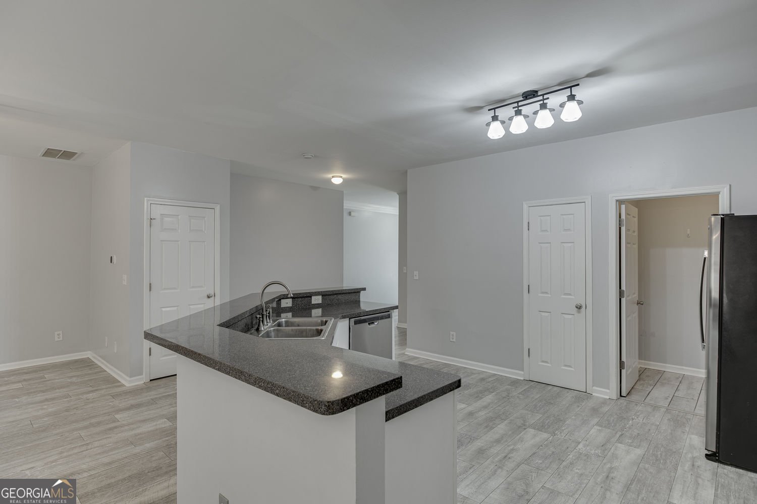 5854 Bridgeport Court Flowery Branch - Photo 7