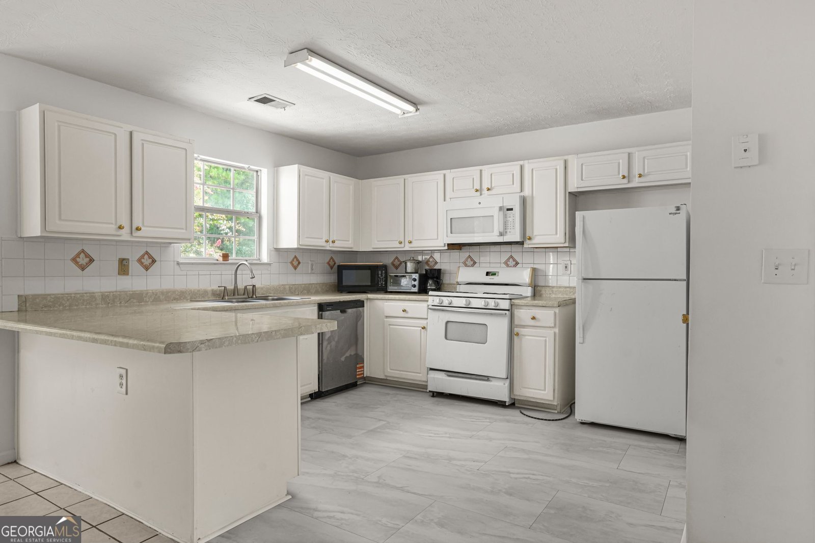 1664 Bennett Drive McDonough - Photo 10