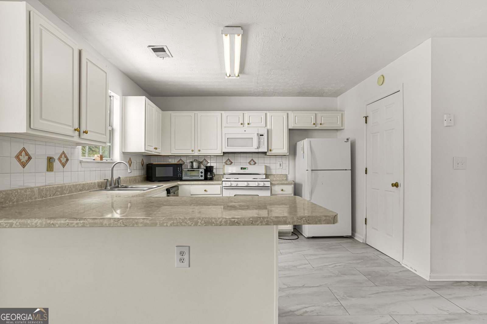 1664 Bennett Drive McDonough - Photo 11