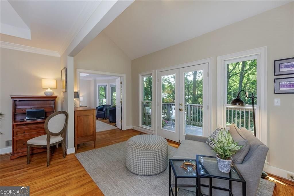 450 Greenlaurel Drive Sandy Springs - Photo 14