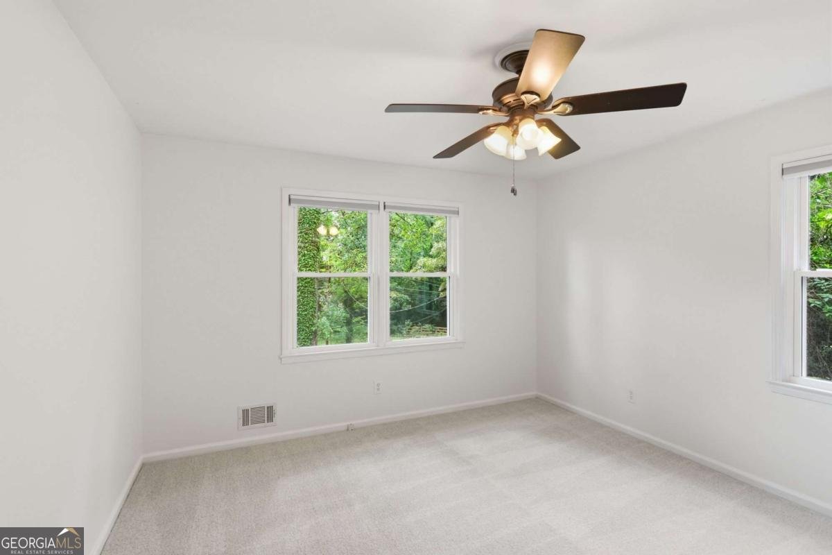1661 Smithwood Drive Marietta - Photo 13