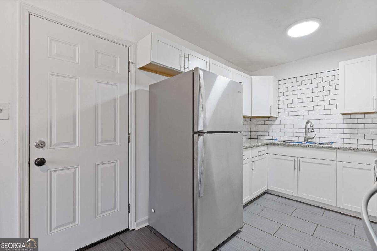 433 Lake Avenue Atlanta - Photo 9